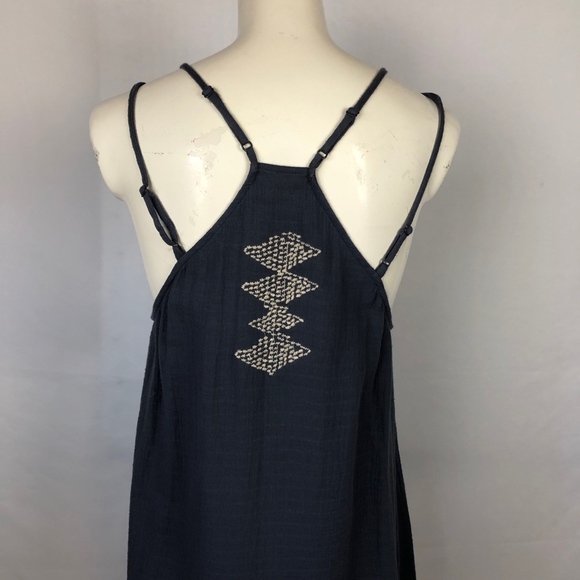 THML Embroidered Dress - Picture 3 of 8
